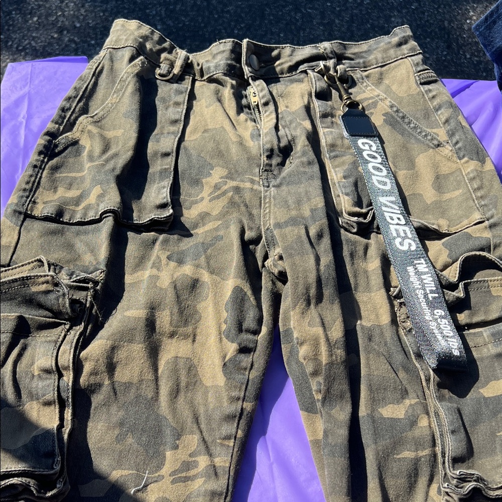 American Bazi Camouflage Cargo Pants with Graphic Strap
